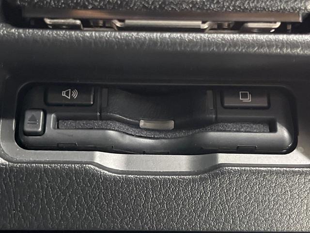 MAZDA3ファストバック 15Sツーリング 純正10.25ナビ 全周囲カメラ 衝突被害軽減システム レーダークルーズ 禁煙車 コーナーセンサー ドラレコ ETC スマートキー LEDヘッドライト オートハイビーム 車線逸脱警報 純正18AW(40枚目)