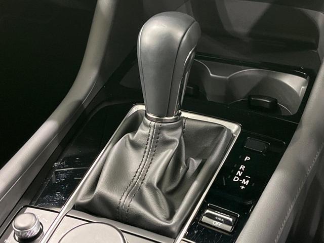 MAZDA3ファストバック 15Sツーリング 純正10.25ナビ 全周囲カメラ 衝突被害軽減システム レーダークルーズ 禁煙車 コーナーセンサー ドラレコ ETC スマートキー LEDヘッドライト オートハイビーム 車線逸脱警報 純正18AW(41枚目)