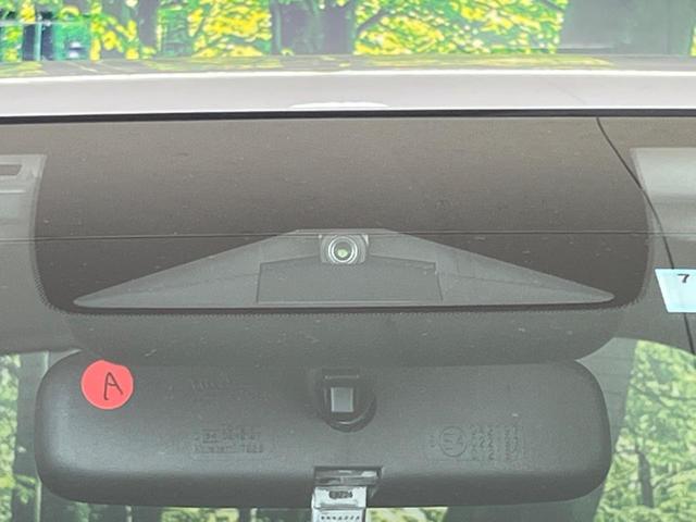 フィット RS 純正9型ナビ 衝突軽減装置 アダプティブクルーズコントロール 禁煙車 バックカメラ LEDヘッドライト ETC 純正16インチAW プッシュスタート&スマートキー 電動パーキングブレーキ(4枚目)