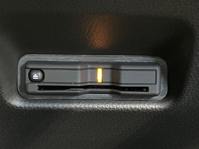 フィット RS 純正9型ナビ 衝突軽減装置 アダプティブクルーズコントロール 禁煙車 バックカメラ LEDヘッドライト ETC 純正16インチAW プッシュスタート&スマートキー 電動パーキングブレーキ(7枚目)