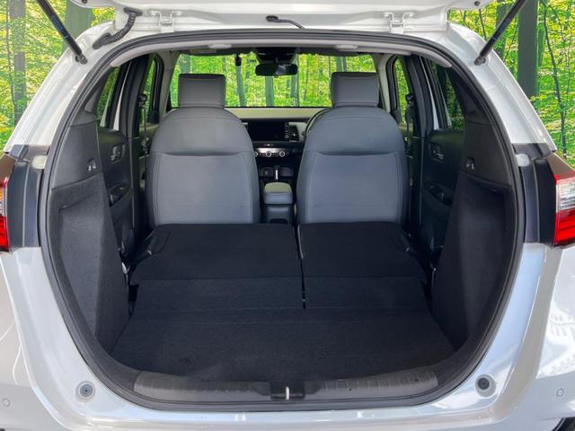 フィット RS 純正9型ナビ 衝突軽減装置 アダプティブクルーズコントロール 禁煙車 バックカメラ LEDヘッドライト ETC 純正16インチAW プッシュスタート&スマートキー 電動パーキングブレーキ(10枚目)