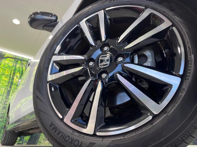 フィット RS 純正9型ナビ 衝突軽減装置 アダプティブクルーズコントロール 禁煙車 バックカメラ LEDヘッドライト ETC 純正16インチAW プッシュスタート&スマートキー 電動パーキングブレーキ(13枚目)