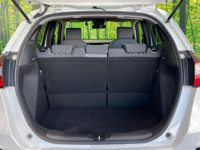 フィット RS 純正9型ナビ 衝突軽減装置 アダプティブクルーズコントロール 禁煙車 バックカメラ LEDヘッドライト ETC 純正16インチAW プッシュスタート&スマートキー 電動パーキングブレーキ(25枚目)