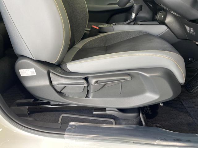 フィット RS 純正9型ナビ 衝突軽減装置 アダプティブクルーズコントロール 禁煙車 バックカメラ LEDヘッドライト ETC 純正16インチAW プッシュスタート&スマートキー 電動パーキングブレーキ(29枚目)