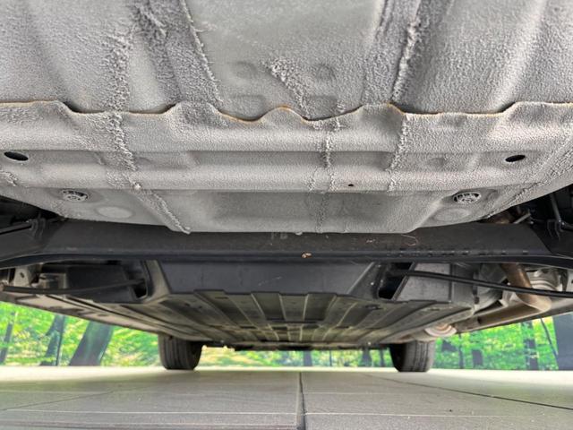 フィットハイブリッド F SDナビ 衝突軽減装置 アダプティブクルーズコントロール 禁煙車 誤発進抑制機能 ETC オートエアコン プッシュスタート&スマートキー 純正15インチスチールホイール 電動格納ドアミラー(19枚目)