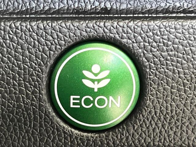 フィットハイブリッド F SDナビ 衝突軽減装置 アダプティブクルーズコントロール 禁煙車 誤発進抑制機能 ETC オートエアコン プッシュスタート&スマートキー 純正15インチスチールホイール 電動格納ドアミラー(34枚目)