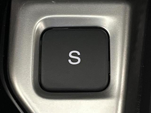 フィットハイブリッド F SDナビ 衝突軽減装置 アダプティブクルーズコントロール 禁煙車 誤発進抑制機能 ETC オートエアコン プッシュスタート&スマートキー 純正15インチスチールホイール 電動格納ドアミラー(35枚目)