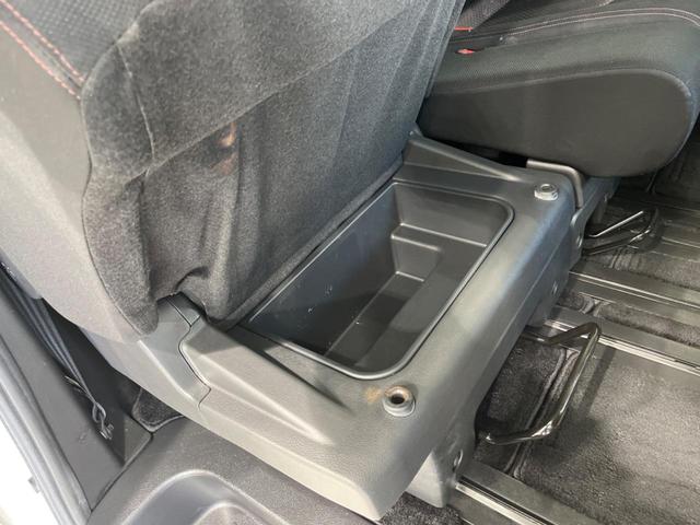 セレナ ハイウェイスター　純正ナビ　両側電動スライドドア　クルーズコントロール　バックカメラ　禁煙車　オートエアコン　ＥＴＣ　プッシュスタート＆スマートキー　純正１６インチＡＷ　電動格納ドアミラー（41枚目）