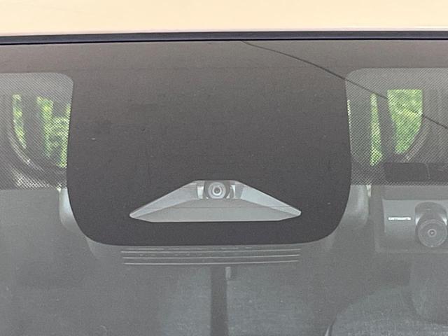 シエンタ ハイブリッドＺ　純正１０．５インチナビ　両側電動スライドドア　全周囲カメラ　衝突被害軽減システム　レーダークルーズ　禁煙車　ドラレコ　ＥＴＣ　コーナーセンサー　スマートキー　ＬＥＤヘッド　オートマチックハイビーム（6枚目）