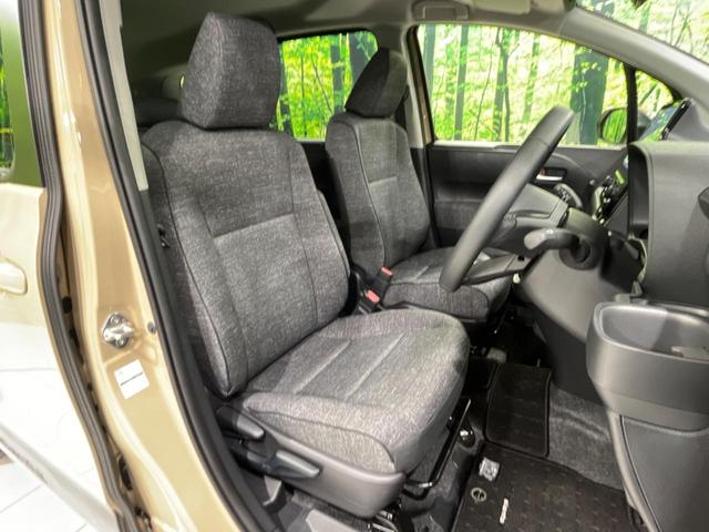 シエンタ ハイブリッドＺ　純正１０．５インチナビ　両側電動スライドドア　全周囲カメラ　衝突被害軽減システム　レーダークルーズ　禁煙車　ドラレコ　ＥＴＣ　コーナーセンサー　スマートキー　ＬＥＤヘッド　オートマチックハイビーム（8枚目）