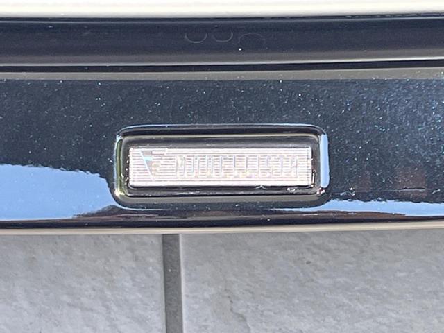 カローラツーリング ハイブリッド　ダブルバイビー　モデリスタフルエアロ　純正１０．５型ナビ　衝突軽減装置　レーダークルーズ　禁煙車　バックカメラ　ＥＴＣ　シートヒーター　スマートキー　ＬＥＤヘッド　オートハイビーム　ＢＳＭ　ステアリングヒーター（3枚目）