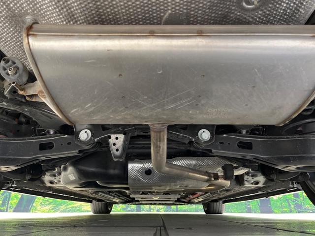 カローラツーリング ハイブリッド　ダブルバイビー　モデリスタフルエアロ　純正１０．５型ナビ　衝突軽減装置　レーダークルーズ　禁煙車　バックカメラ　ＥＴＣ　シートヒーター　スマートキー　ＬＥＤヘッド　オートハイビーム　ＢＳＭ　ステアリングヒーター（19枚目）