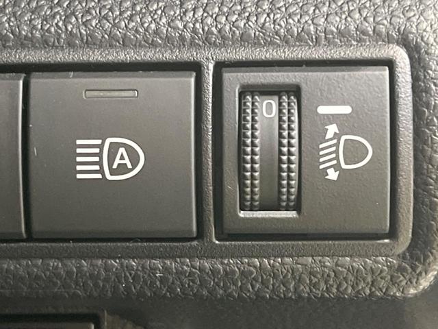 カローラツーリング ハイブリッド　ダブルバイビー　モデリスタフルエアロ　純正１０．５型ナビ　衝突軽減装置　レーダークルーズ　禁煙車　バックカメラ　ＥＴＣ　シートヒーター　スマートキー　ＬＥＤヘッド　オートハイビーム　ＢＳＭ　ステアリングヒーター（34枚目）