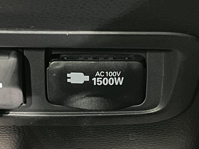 カローラツーリング ハイブリッド　ダブルバイビー　モデリスタフルエアロ　純正１０．５型ナビ　衝突軽減装置　レーダークルーズ　禁煙車　バックカメラ　ＥＴＣ　シートヒーター　スマートキー　ＬＥＤヘッド　オートハイビーム　ＢＳＭ　ステアリングヒーター（38枚目）