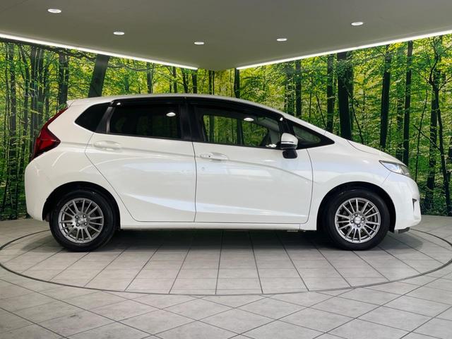 フィット １３Ｇ・Ｌパッケージ　純正８型ナビ　バックカメラ　禁煙車　スマートキー　ＬＥＤヘッド　ＥＴＣ　オートライト　オートエアコン　Ｂｌｕｅｔｏｏｔｈ再生　ＣＤ／ＤＶＤ再生　フルセグ　アイドリングストップ　横滑り防止（43枚目）