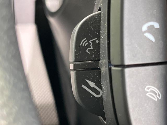 フリードハイブリッド ジャストセレクション　両側電動スライドドア　純正ナビ　バックカメラ　クルーズコントロール　ドラレコ　ＥＴＣ　スマートキー　オートエアコン　オートライト　ＨＩＤヘッドライト　ドアバイザー　電動格納ミラー　禁煙車（30枚目）