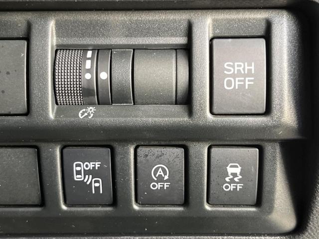 インプレッサスポーツ １．６ｉ－Ｌアイサイト　純正８型ナビ　衝突軽減装置　アダプティブクルーズ　バックカメラ　禁煙車　Ｂｌｕｅｔｏｏｔｈ接続　ＢＳＭ　ＬＥＤヘッド＆フォグ　アイドリングストップ　パドルシフト　電動パーキングブレーキ（7枚目）