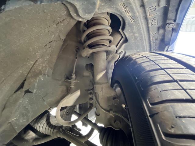 ステラ カスタムＲ　スマートアシスト　純正ナビ　シートヒーター　衝突被害軽減システム　オートマチックハイビーム　ＬＥＤヘッド＆フォグ　ＥＴＣ　Ｂｌｕｅｔｏｏｔｈ　ドラレコ　バックカメラ　純正１４インチＡＷ　禁煙車　スマートキー（20枚目）