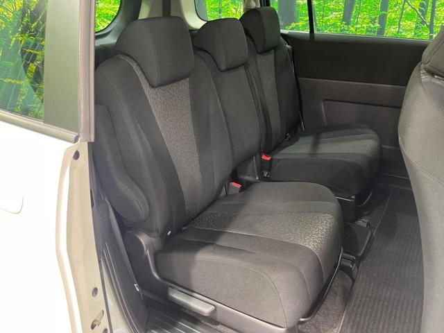 ラフェスタ ハイウェイスターＪパッケージ　純正ナビ　両側スライドドア　ＥＴＣ　Ｂｌｕｅｔｏｏｔｈ　ＣＤ　ＤＶＤ再生　地デジ　オートエアコン　ステアリングスイッチ　純正１５インチアルミ　ドアバイザー　プライバシーガラス　運転席／助手席エアバッグ（9枚目）