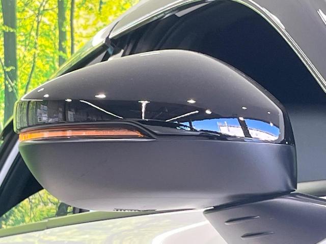 シビック ｅ：ＨＥＶ　メーカー９型ナビ　ＢＯＳＥサウンドシステム　衝突被害軽減システム　アダプティブクルーズ　禁煙車　ドラレコ　ＥＴＣ　Ｂｌｕｅｔｏｏｔｈ　バックカメラ　コーナーセンサー　ＬＥＤヘッド　純正１８インチＡＷ（24枚目）