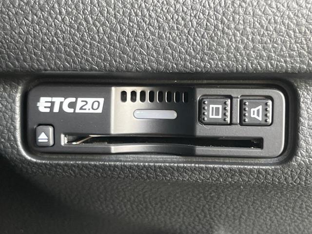 シビック ｅ：ＨＥＶ　メーカー９型ナビ　ＢＯＳＥサウンドシステム　衝突被害軽減システム　アダプティブクルーズ　禁煙車　ドラレコ　ＥＴＣ　Ｂｌｕｅｔｏｏｔｈ　バックカメラ　コーナーセンサー　ＬＥＤヘッド　純正１８インチＡＷ（39枚目）