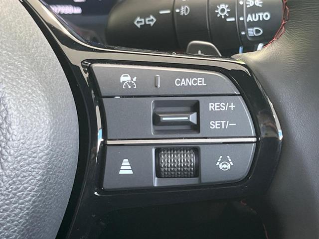 シビック ｅ：ＨＥＶ　メーカー９型ナビ　ＢＯＳＥサウンドシステム　衝突被害軽減システム　アダプティブクルーズ　禁煙車　ドラレコ　ＥＴＣ　Ｂｌｕｅｔｏｏｔｈ　バックカメラ　コーナーセンサー　ＬＥＤヘッド　純正１８インチＡＷ（53枚目）