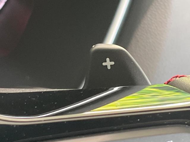 シビック ｅ：ＨＥＶ　メーカー９型ナビ　ＢＯＳＥサウンドシステム　衝突被害軽減システム　アダプティブクルーズ　禁煙車　ドラレコ　ＥＴＣ　Ｂｌｕｅｔｏｏｔｈ　バックカメラ　コーナーセンサー　ＬＥＤヘッド　純正１８インチＡＷ（54枚目）