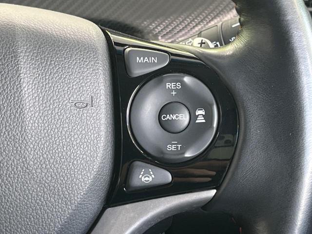 ジェイド ハイブリッドRS・ホンダセンシング 純正8型ナビ アダプティブクルーズ Bluetooth ETC ドラレコ 衝突被害軽減システム LEDヘッド&フォグ バックカメラ 禁煙車 純正18インチAW オートライト オートエアコン(6枚目)