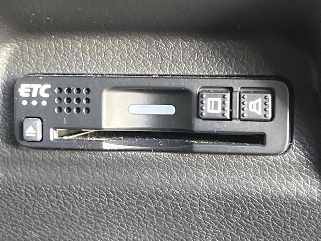 ジェイド ハイブリッドRS・ホンダセンシング 純正8型ナビ アダプティブクルーズ Bluetooth ETC ドラレコ 衝突被害軽減システム LEDヘッド&フォグ バックカメラ 禁煙車 純正18インチAW オートライト オートエアコン(7枚目)