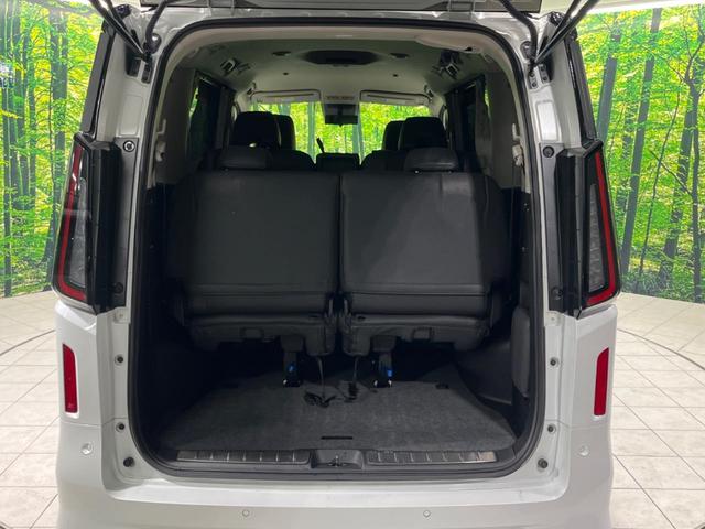 セレナ ハイウェイスターＶ　純正エアロ　純正１２型ナビ　全周囲カメラ　ハンズフリー機能付き両側電動スライドドア　プロパイロット　デジタルインナーミラー　オートマチックハイビーム　ＬＥＤヘッド＆フォグ　ＥＴＣ　Ｂｌｕｅｔｏｏｔｈ（44枚目）