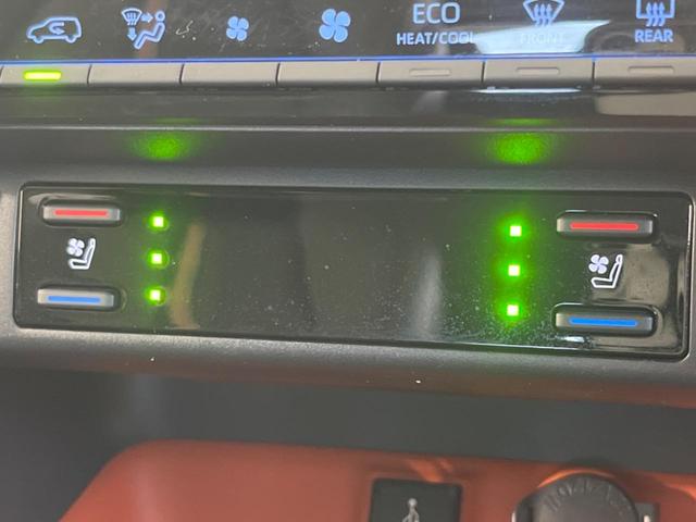 【シートベンチレーション】夏場は涼しい風でお尻や背中の熱やムレを防ぎ、冬はエアコンよりも早く温まってポカポカに！季節を問わず快適に過ごせます。