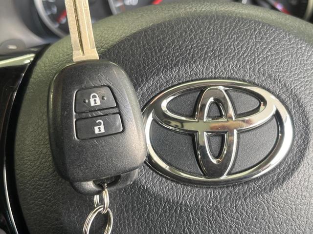 ヴィッツ RS G’s 純正ナビ ドラレコ ETC 純正17インチアルミレッドライン入 大型マフラー LEDイルミネーションビーム HIDヘッド アルミ製ペダル 革巻きステアリング バックカメラ ドアバイザー 電動格納ミラー(35枚目)