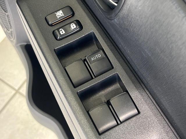 ヴィッツ RS G’s 純正ナビ ドラレコ ETC 純正17インチアルミレッドライン入 大型マフラー LEDイルミネーションビーム HIDヘッド アルミ製ペダル 革巻きステアリング バックカメラ ドアバイザー 電動格納ミラー(48枚目)