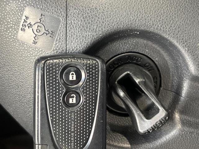 ムーヴコンテ X リミテッド 純正ナビ バックカメラ Bluetooth スマートキー アイドリングストップ オートエアコン ドアバイザー 禁煙車 電動格納ミラー 横滑り防止システム 運転席&助手席エアバッグ ABS(5枚目)