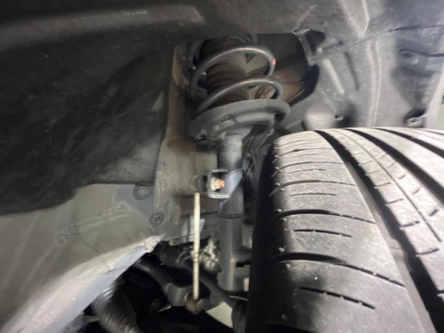 ＲＡＶ４ ハイブリッドＧ　４ＷＤ　純正９型ナビ　衝突被害軽減システム　レーダークルーズ　禁煙車　ＢＳＭ　パワーバックドア　ステアリングシーター　シートヒーター　バックカメラ　ＥＴＣ　Ｂｌｕｅｔｏｏｔｈ　ＬＥＤヘッドライト（20枚目）