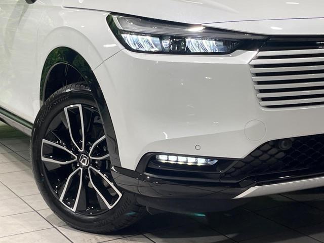 ヴェゼル ｅ：ＨＥＶ　Ｚ　純正９型ナビ　全周囲カメラ　ホンダセンシング　禁煙車　コーナーセンサー　スマートキー　ＬＥＤヘッド　ＥＴＣ　純正１８インチアルミ　パワーバックドア　車線逸脱警報　オートライト　デュアルエアコン（12枚目）