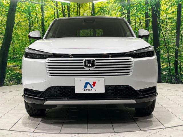 ヴェゼル ｅ：ＨＥＶ　Ｚ　純正９型ナビ　全周囲カメラ　ホンダセンシング　禁煙車　コーナーセンサー　スマートキー　ＬＥＤヘッド　ＥＴＣ　純正１８インチアルミ　パワーバックドア　車線逸脱警報　オートライト　デュアルエアコン（14枚目）