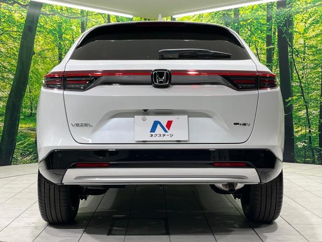 ヴェゼル ｅ：ＨＥＶ　Ｚ　純正９型ナビ　全周囲カメラ　ホンダセンシング　禁煙車　コーナーセンサー　スマートキー　ＬＥＤヘッド　ＥＴＣ　純正１８インチアルミ　パワーバックドア　車線逸脱警報　オートライト　デュアルエアコン（15枚目）