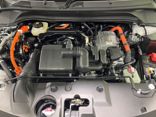 ヴェゼル ｅ：ＨＥＶ　Ｚ　純正９型ナビ　全周囲カメラ　ホンダセンシング　禁煙車　コーナーセンサー　スマートキー　ＬＥＤヘッド　ＥＴＣ　純正１８インチアルミ　パワーバックドア　車線逸脱警報　オートライト　デュアルエアコン（18枚目）