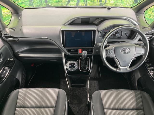 ヴォクシー ＺＳ　煌ＩＩ　純正１０型ナビ　両側電動スライドドア　フリップダウンモニター　バックカメラ　セーフティセンス　禁煙車　ドラレコ　ＬＥＤヘッドライト　ＥＴＣ　オートマチックハイビーム　Ｂｌｕｅｔｏｏｔｈ（2枚目）