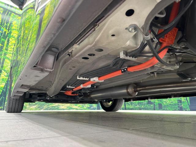 ソリオ ハイブリッドＳＺ　両側電動スライドドア　シートヒーター　ＳＤナビ　衝突軽減装置　Ｂｌｕｅｔｏｏｔｈ再生　フルセグＴＶ　バックカメラ　スマートキー　ＨＩＤヘッドライト　純正１５インチアルミホイール　オートライト（21枚目）