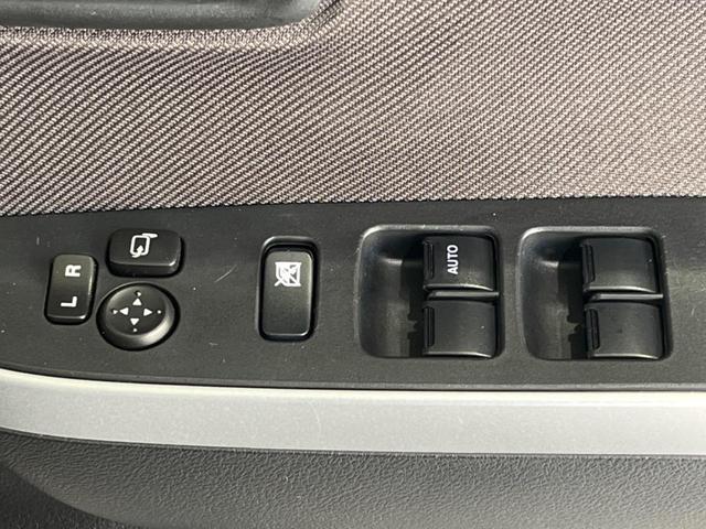 ソリオ ハイブリッドＳＺ　両側電動スライドドア　シートヒーター　ＳＤナビ　衝突軽減装置　Ｂｌｕｅｔｏｏｔｈ再生　フルセグＴＶ　バックカメラ　スマートキー　ＨＩＤヘッドライト　純正１５インチアルミホイール　オートライト（40枚目）