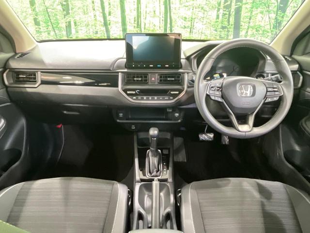 ＷＲ－Ｖ Ｚ　純正８型ナビ　バックカメラ　Ｂｌｕｅｔｏｏｔｈ　アダプティブクルーズコントロール　ＥＴＣ　オートマチックハイビーム　オートライト　ＬＥＤヘッドライト　純正１７インチＡＷ　禁煙車　衝突被害軽減装置（2枚目）