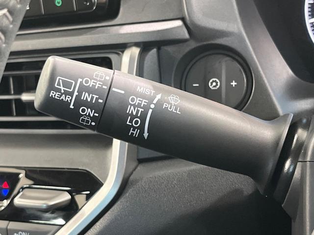 ＷＲ－Ｖ Ｚ　純正８型ナビ　バックカメラ　Ｂｌｕｅｔｏｏｔｈ　アダプティブクルーズコントロール　ＥＴＣ　オートマチックハイビーム　オートライト　ＬＥＤヘッドライト　純正１７インチＡＷ　禁煙車　衝突被害軽減装置（30枚目）
