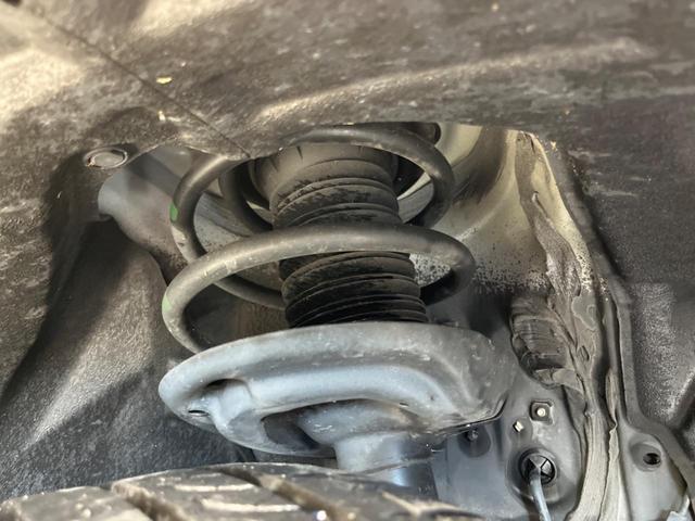 RAV4 G Zパッケージ 10.5型ディスプレイオーディオ 全周囲カメラ 衝突被害軽減システム レーダークルーズ 禁煙車 シートベンチレーション パワーバックドア BSM Bluetooth フルセグ ETC ルーフレール(20枚目)