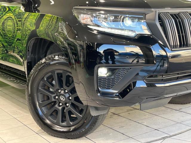 ランドクルーザープラド TX Lパッケージ マットブラックエディション ムーンルーフ 9型ディスプレイオーディオ 全周囲カメラ 衝突被害軽減システム レーダークルーズ 禁煙車 シートベンチレーション クリアランスソナー ETC Bluetooth LEDヘッド/フォグ(13枚目)