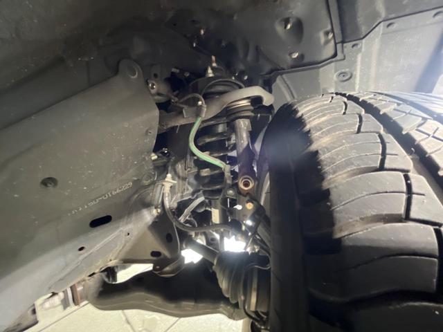 ランドクルーザープラド TX Lパッケージ マットブラックエディション ムーンルーフ 9型ディスプレイオーディオ 全周囲カメラ 衝突被害軽減システム レーダークルーズ 禁煙車 シートベンチレーション クリアランスソナー ETC Bluetooth LEDヘッド/フォグ(20枚目)