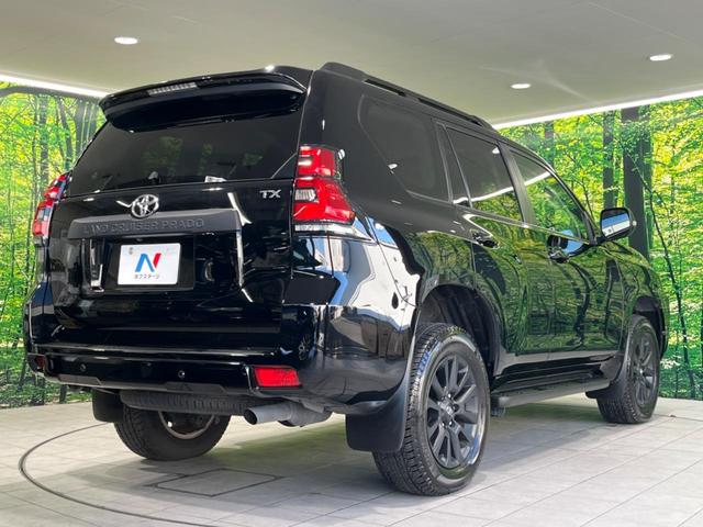 ランドクルーザープラド TX Lパッケージ マットブラックエディション ムーンルーフ 9型ディスプレイオーディオ 全周囲カメラ 衝突被害軽減システム レーダークルーズ 禁煙車 シートベンチレーション クリアランスソナー ETC Bluetooth LEDヘッド/フォグ(22枚目)