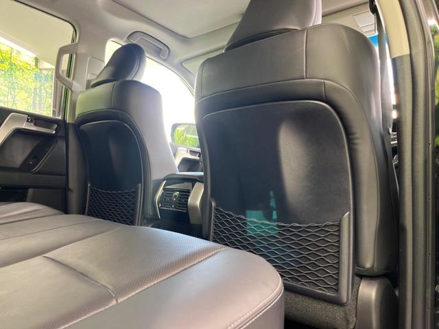 ランドクルーザープラド TX Lパッケージ マットブラックエディション ムーンルーフ 9型ディスプレイオーディオ 全周囲カメラ 衝突被害軽減システム レーダークルーズ 禁煙車 シートベンチレーション クリアランスソナー ETC Bluetooth LEDヘッド/フォグ(63枚目)