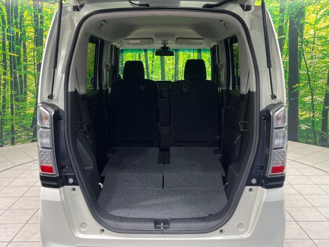 Ｎ－ＢＯＸ Ｇ・ターボＬパッケージ　純正ナビ　両側電動スライドドア　衝突被害軽減システム　禁煙車　バックカメラ　スマートキー　クルーズコントロール　純正１４インチアルミ　オートエアコン　アイドリングストップ　純正革巻きステアリング（10枚目）